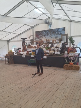 Tuhinjska dolina spet polna cvetja iz krep papirja (11)